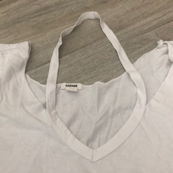 🐮2/$15 Garage White Tee w/ Cutout - Picture 2 of 3